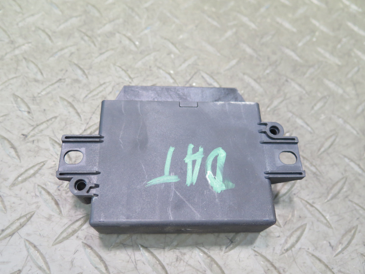 09-15 Audi TT S 8J Park Assist Control Module 8P0919475M OEM