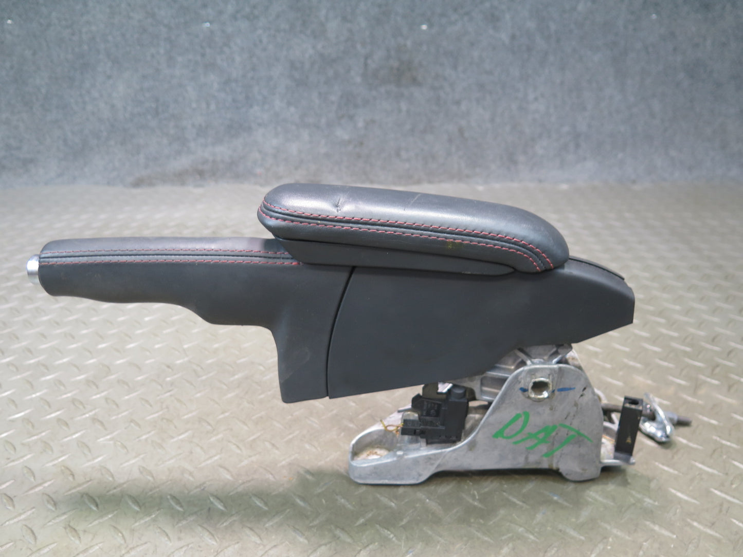 09-15 Audi TT S 8J Emergency Parking Hand Brake Lever Handle w Armrest Assy OEM