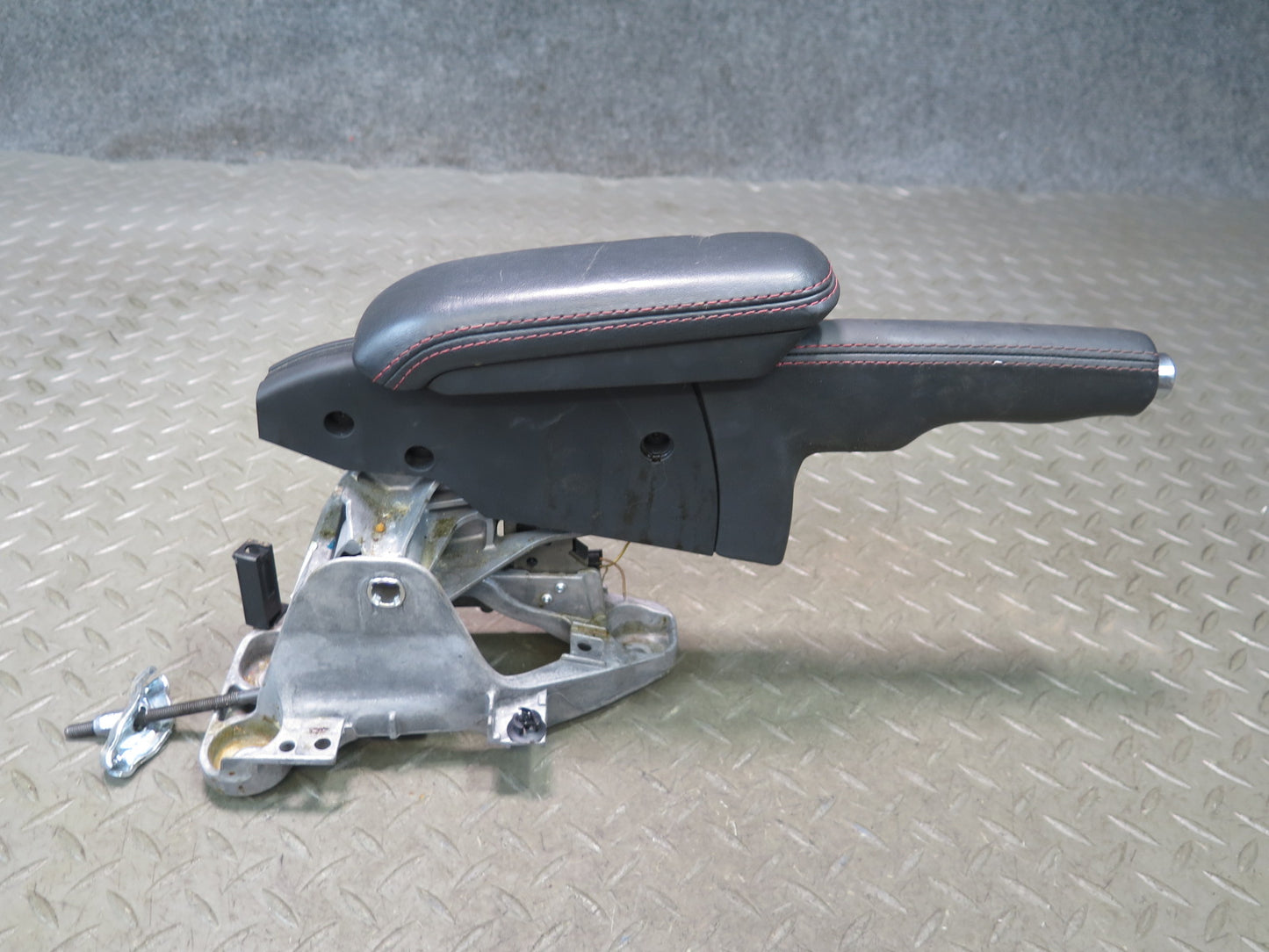 09-15 Audi TT S 8J Emergency Parking Hand Brake Lever Handle w Armrest Assy OEM