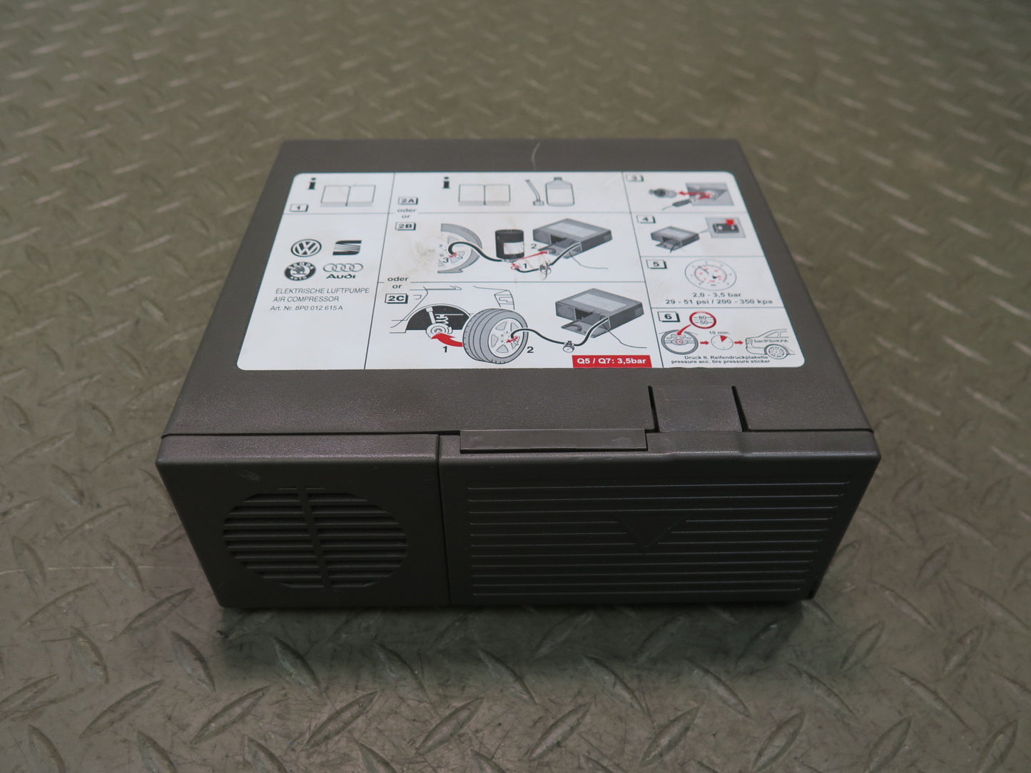 09-15 Audi TT S 8J Spare Tire Air Compressor Pump 8P0012615A OEM