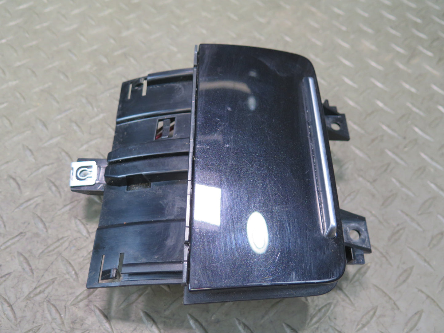 09-15 Audi TT S 8J Front Center Console Ashtray 12V Socket Black OEM