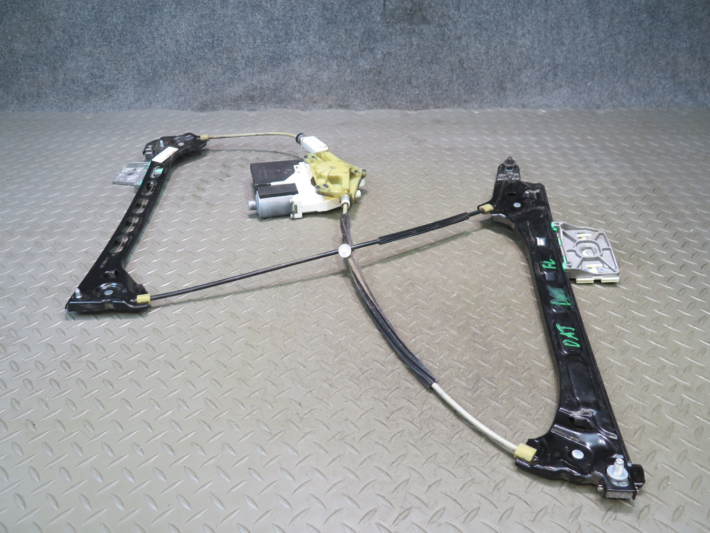 09-15 Audi TT S 8J Front Left Door Power Window Regulator w Motor OEM