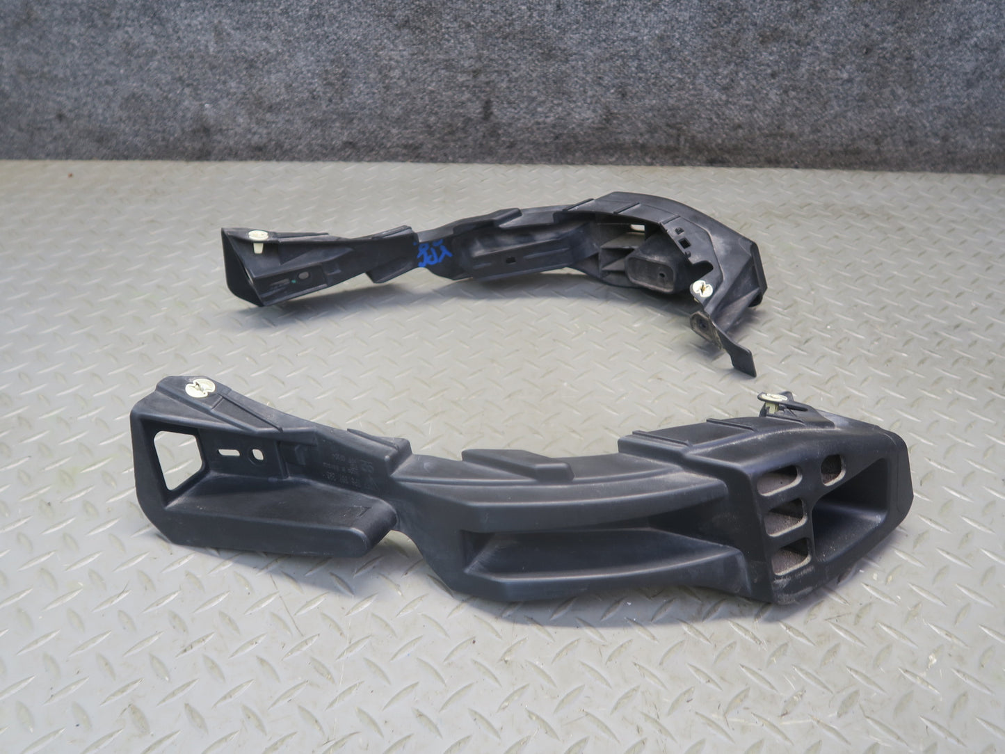 2011-2014 Porsche Cayenne 958 Rear Bumper Guide Mount Bracket Support Set of 7