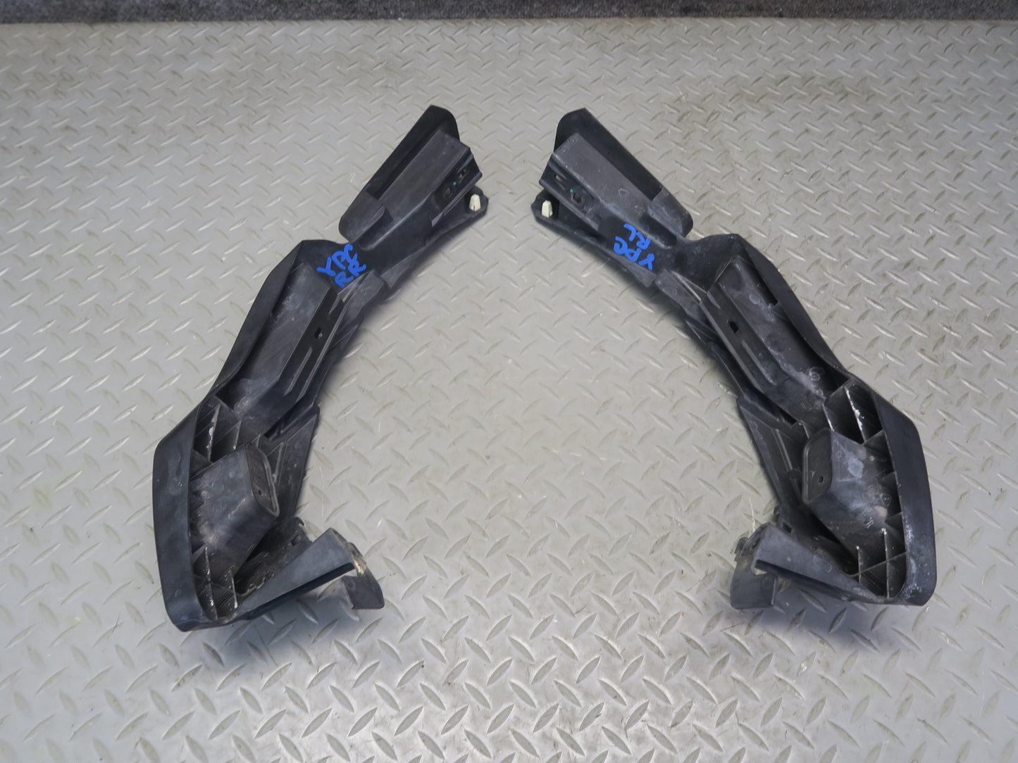 2011-2014 Porsche Cayenne 958 Rear Bumper Guide Mount Bracket Support Set of 7