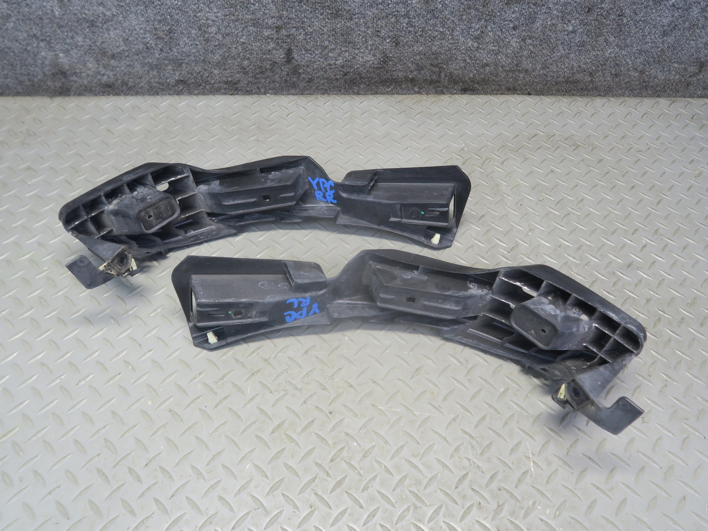2011-2014 Porsche Cayenne 958 Rear Bumper Guide Mount Bracket Support Set of 7