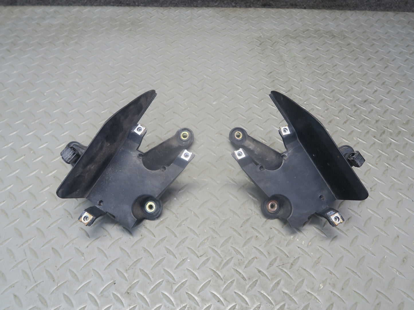 2011-2014 Porsche Cayenne 958 Rear Bumper Guide Mount Bracket Support Set of 7
