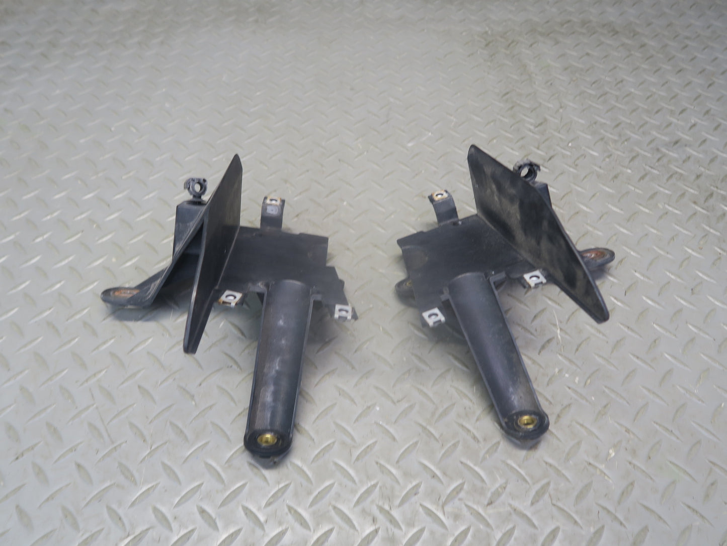 2011-2014 Porsche Cayenne 958 Rear Bumper Guide Mount Bracket Support Set of 7