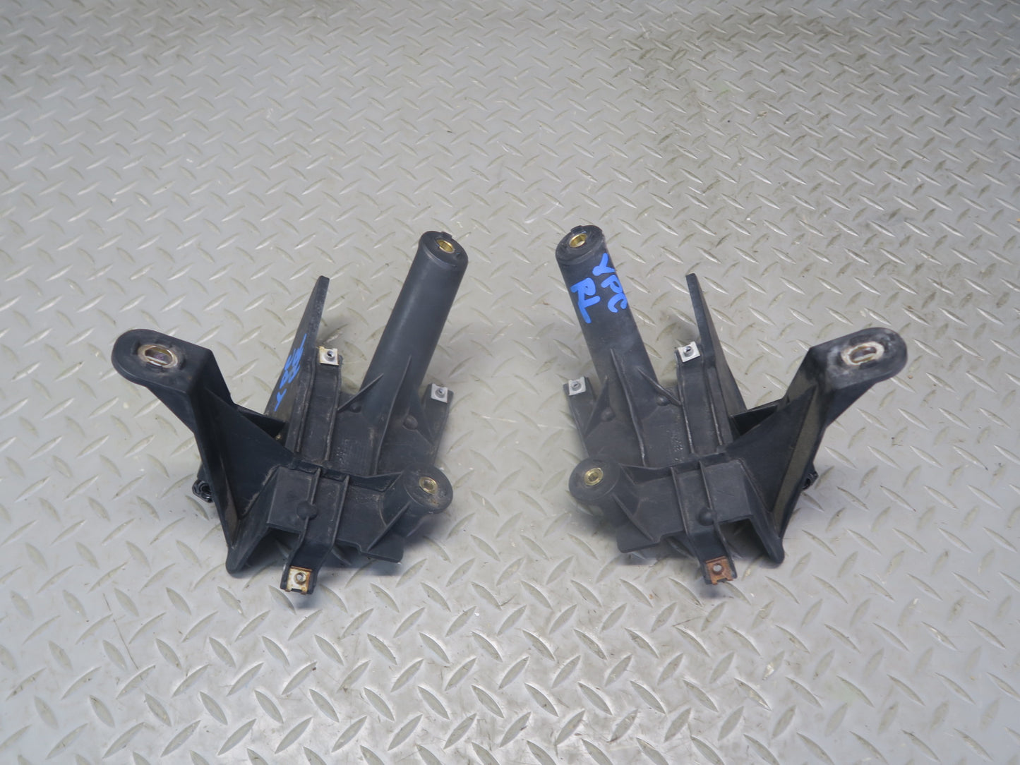 2011-2014 Porsche Cayenne 958 Rear Bumper Guide Mount Bracket Support Set of 7