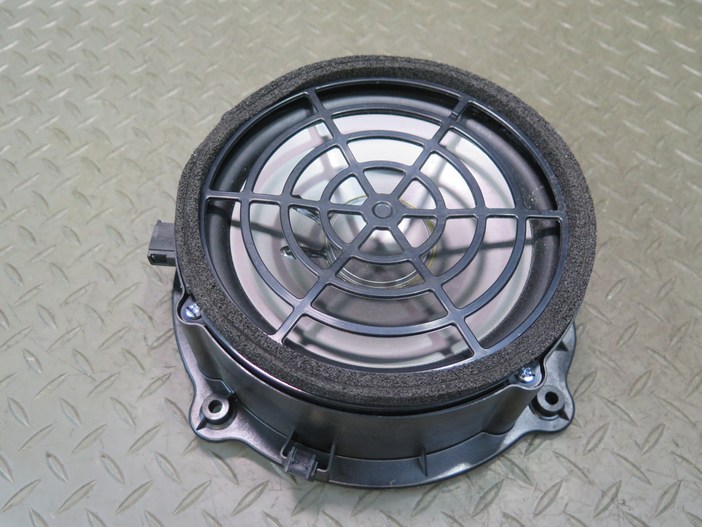 09-15 Audi TT S 8J Front Left & Right Door Audio Sound Speaker Bose Set OEM