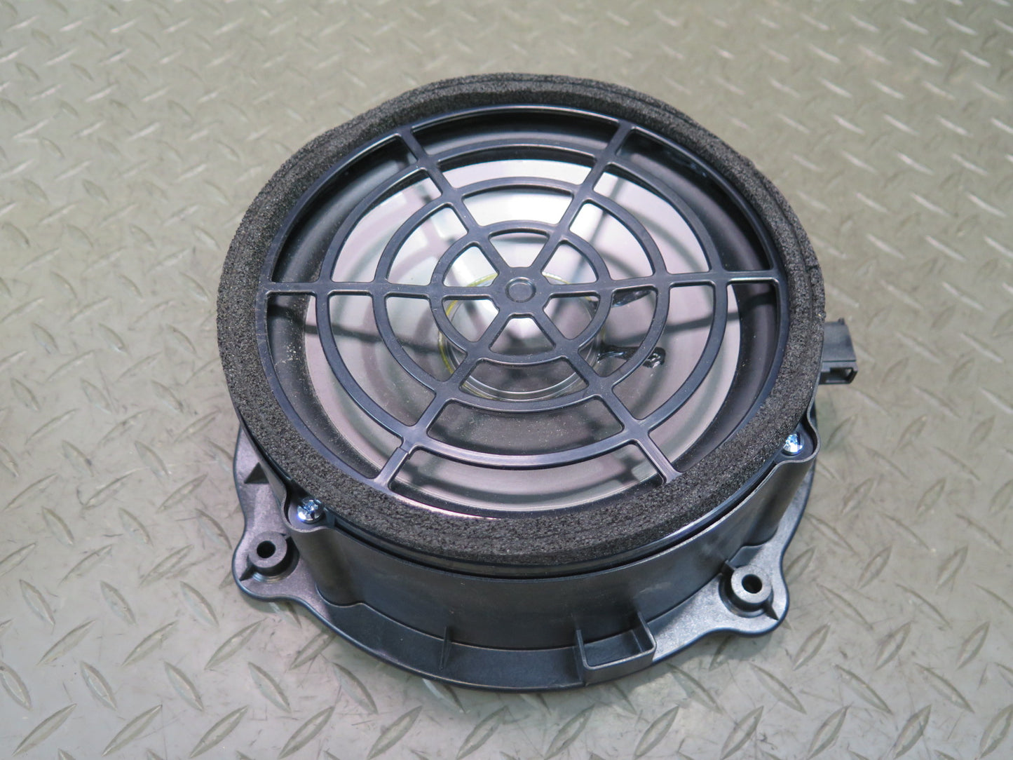 09-15 Audi TT S 8J Front Left & Right Door Audio Sound Speaker Bose Set OEM