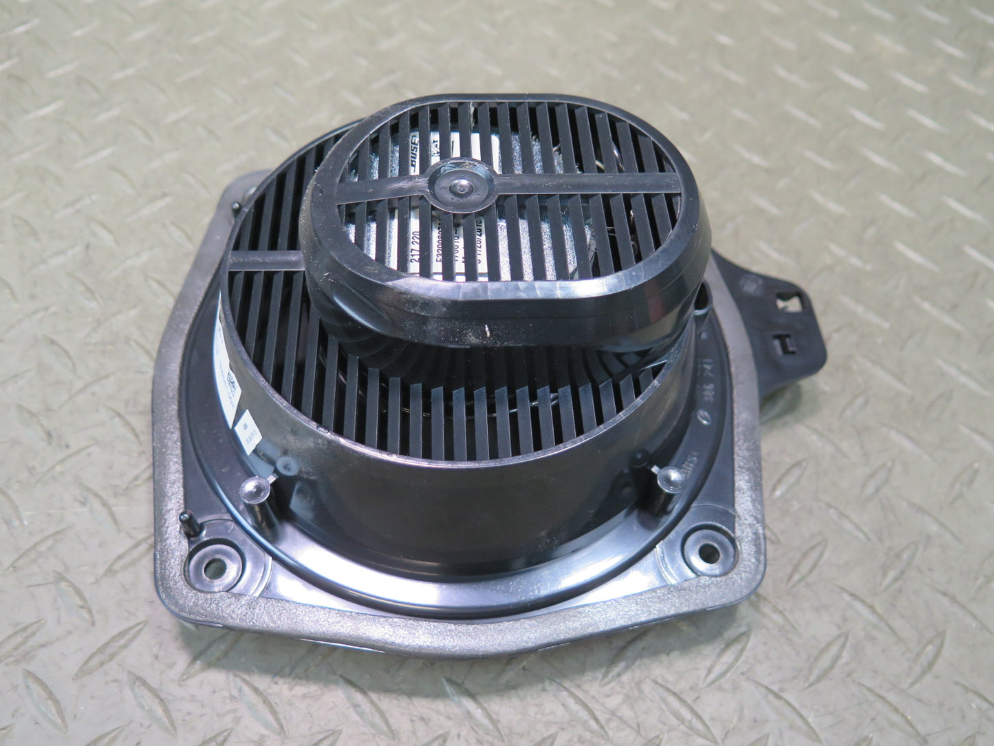09-15 Audi TT S 8J Set of 2 Rear Left & Right Side Bose Speaker 8H0035411B OEM