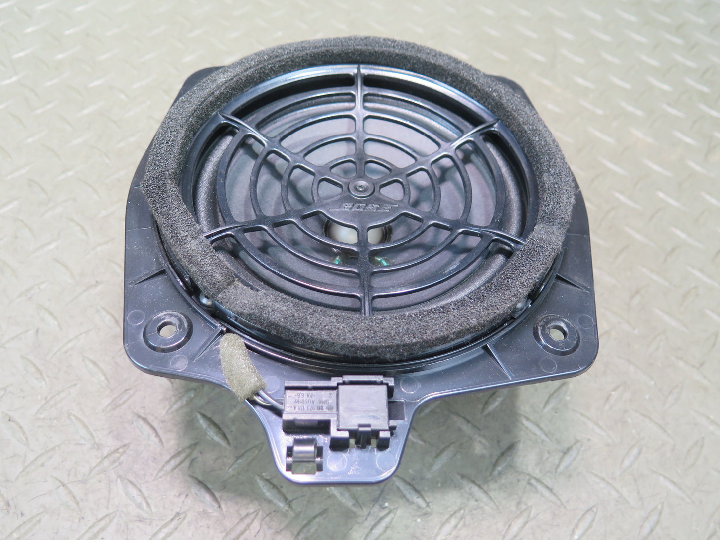 09-15 Audi TT S 8J Set of 2 Rear Left & Right Side Bose Speaker 8H0035411B OEM