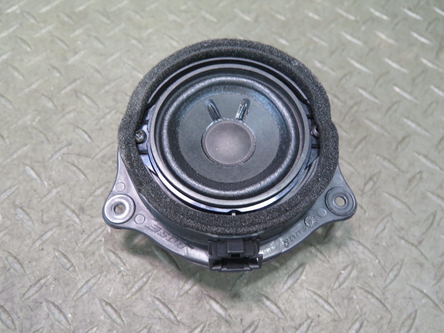 09-15 Audi TT S 8J Front Left & Right MID Range Door Speaker Set OEM