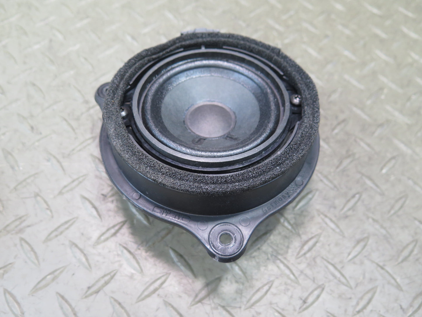 09-15 Audi TT S 8J Front Left & Right MID Range Door Speaker Set OEM