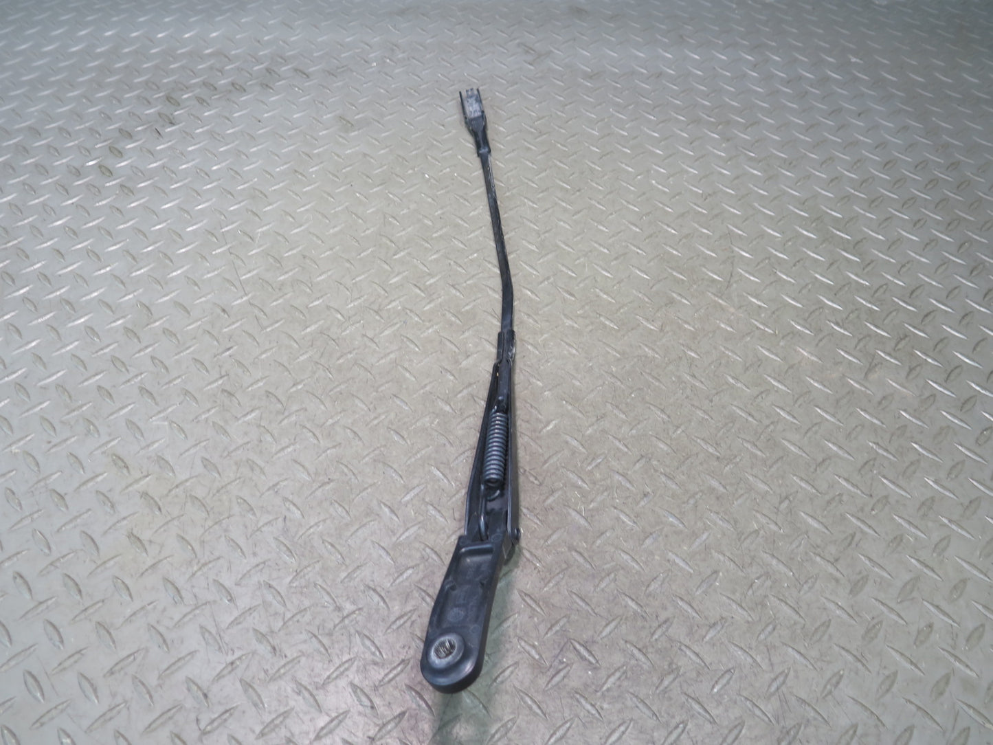09-15 Audi TT S 8J Front Windshield Wiper Arm Left & Right Side Set OEM