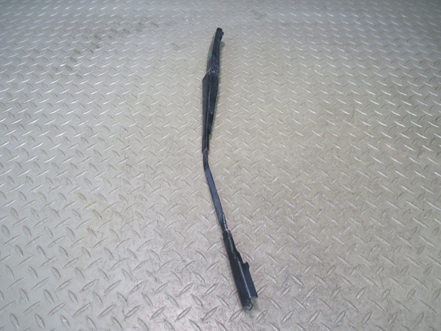 09-15 Audi TT S 8J Front Windshield Wiper Arm Left & Right Side Set OEM
