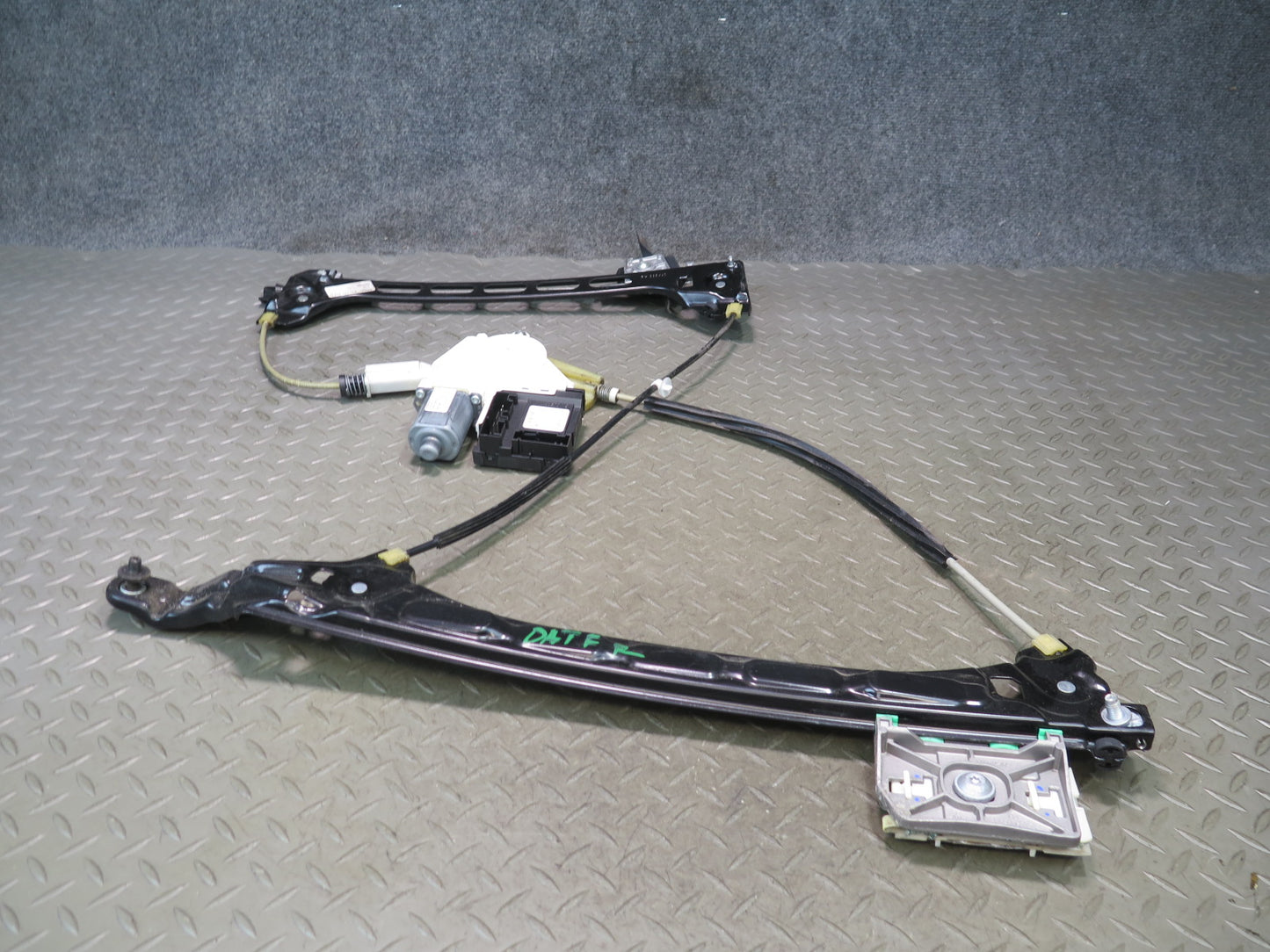 08-15 Audi TT S 8J Front Right Door Power Window Regulator w Motor OEM