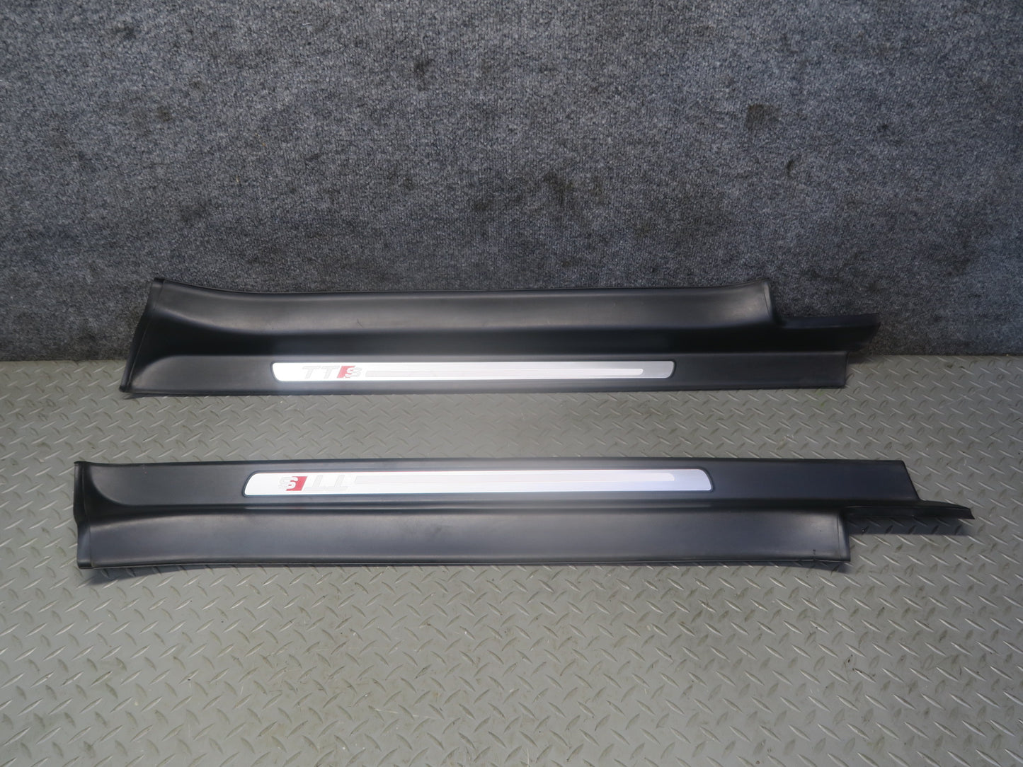 09-15 Audi TT S 8J S-line Set of 2 Door Scuff Sill Plate Trim Cover OEM