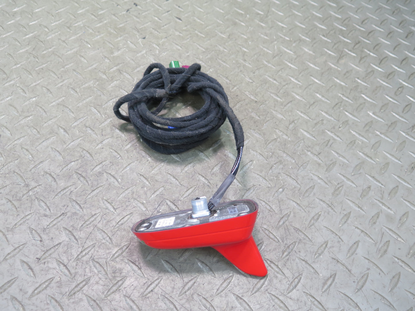11-15 Audi TT S 8J Coupe Am/fm Radio Stereo Antenna w Wire Misano RED Pearl OEM