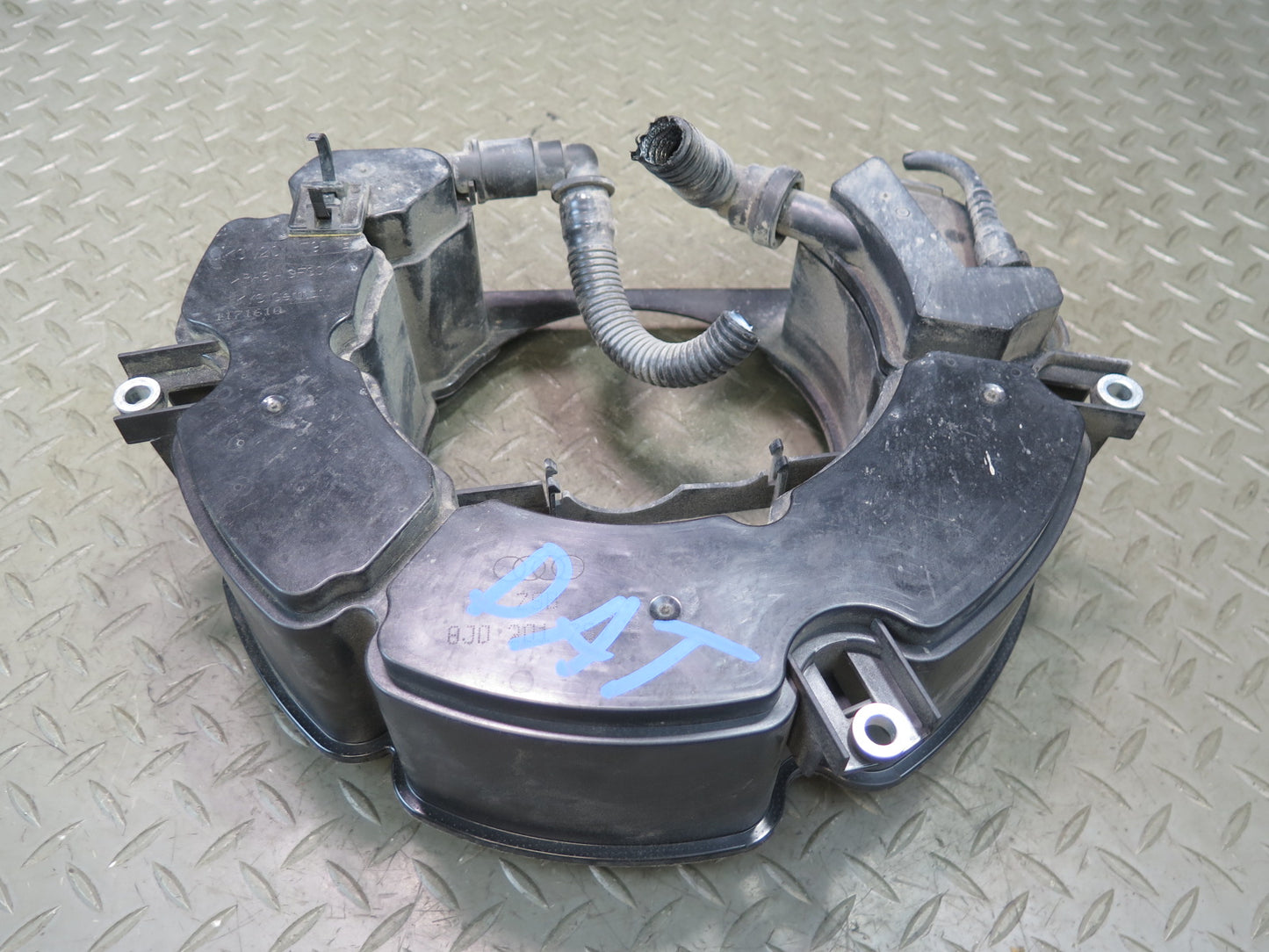 09-15 Audi TT S 8J Quattro Fuel Evap Charcoal Canister 1K0201797B OEM