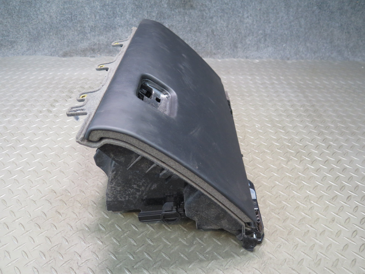 2011-2018 Porsche Cayenne 958 Dash Front Right Glove Box Compartment Storage