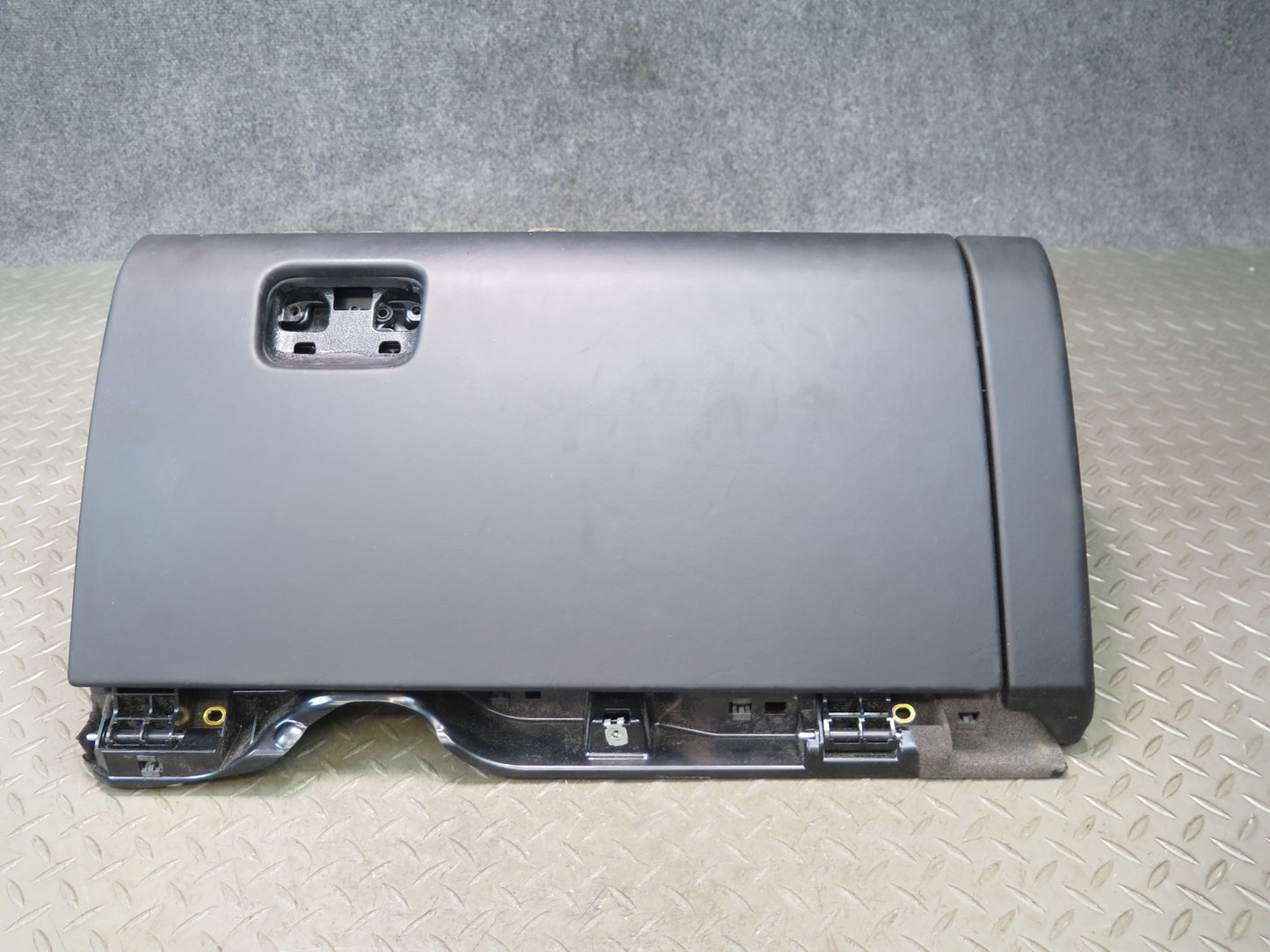 2011-2018 Porsche Cayenne 958 Dash Front Right Glove Box Compartment Storage