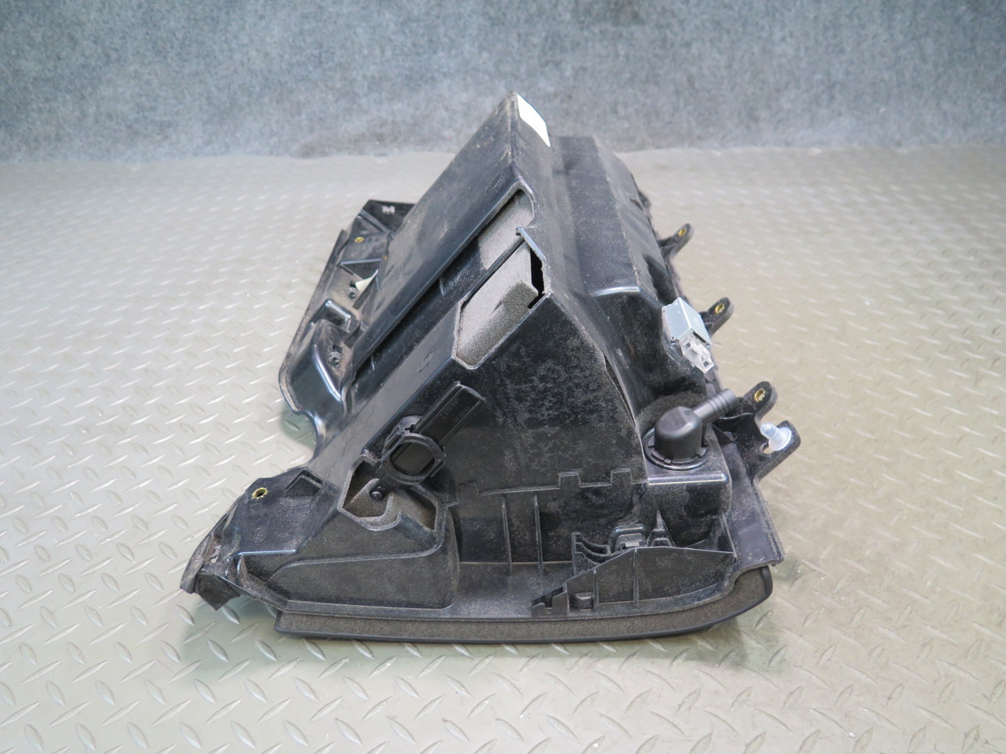 2011-2018 Porsche Cayenne 958 Dash Front Right Glove Box Compartment Storage