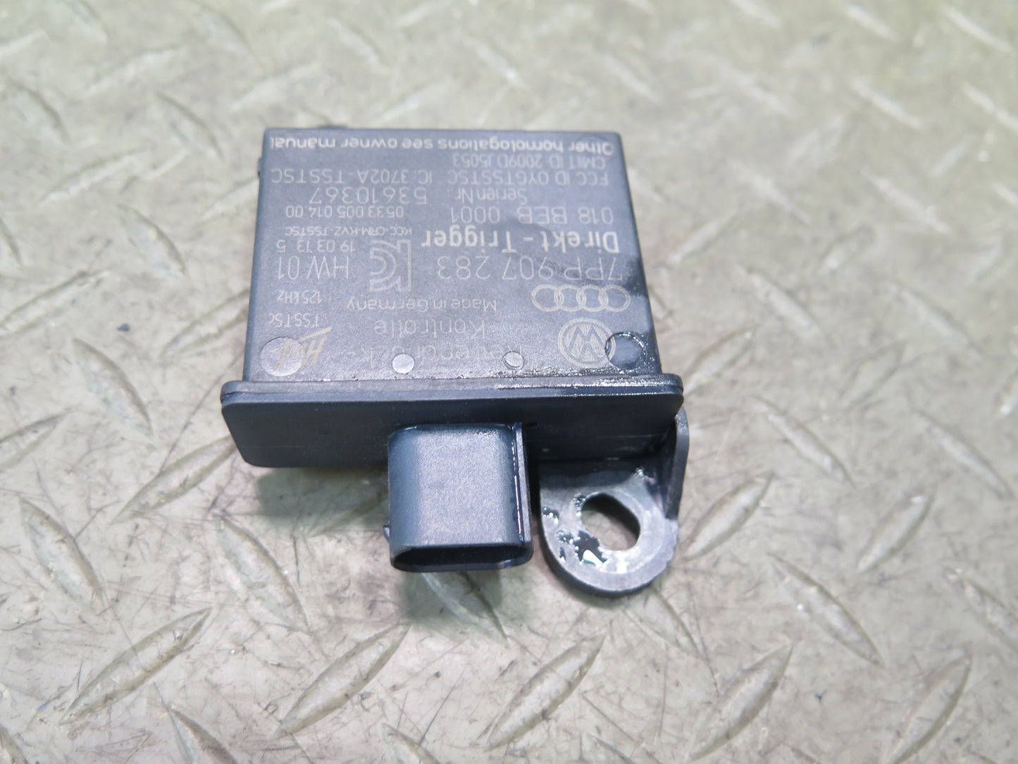 2011-2018 Porsche Cayenne 958 TPMS Tire Pressure Sensor Module 7PP907283