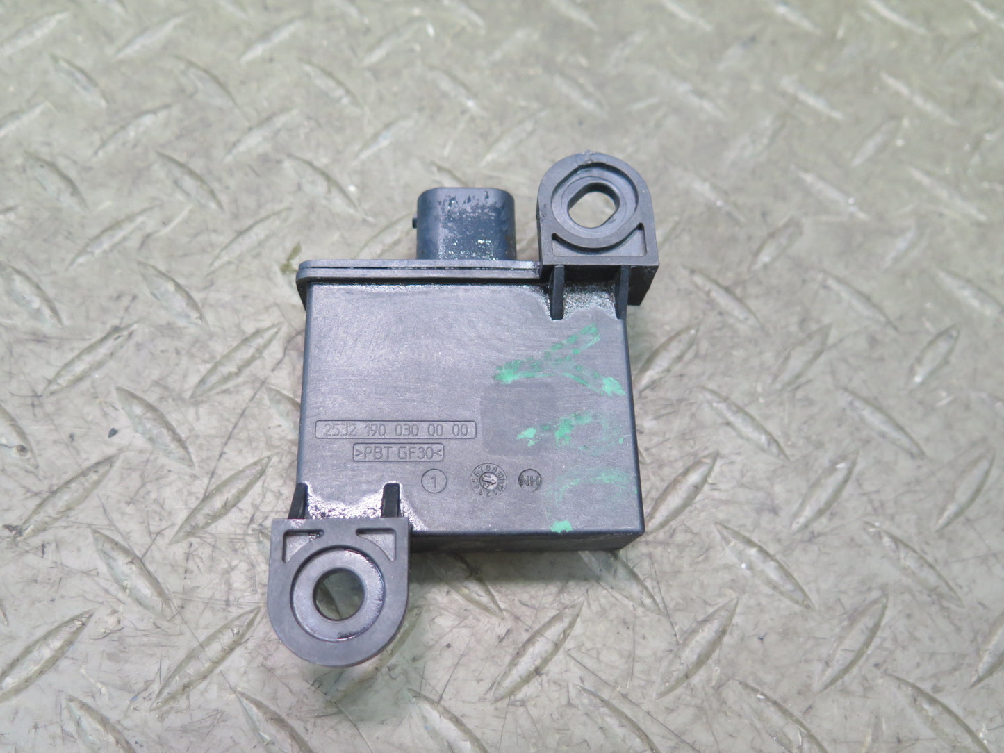 2011-2018 Porsche Cayenne 958 TPMS Tire Pressure Sensor Module 7PP907283