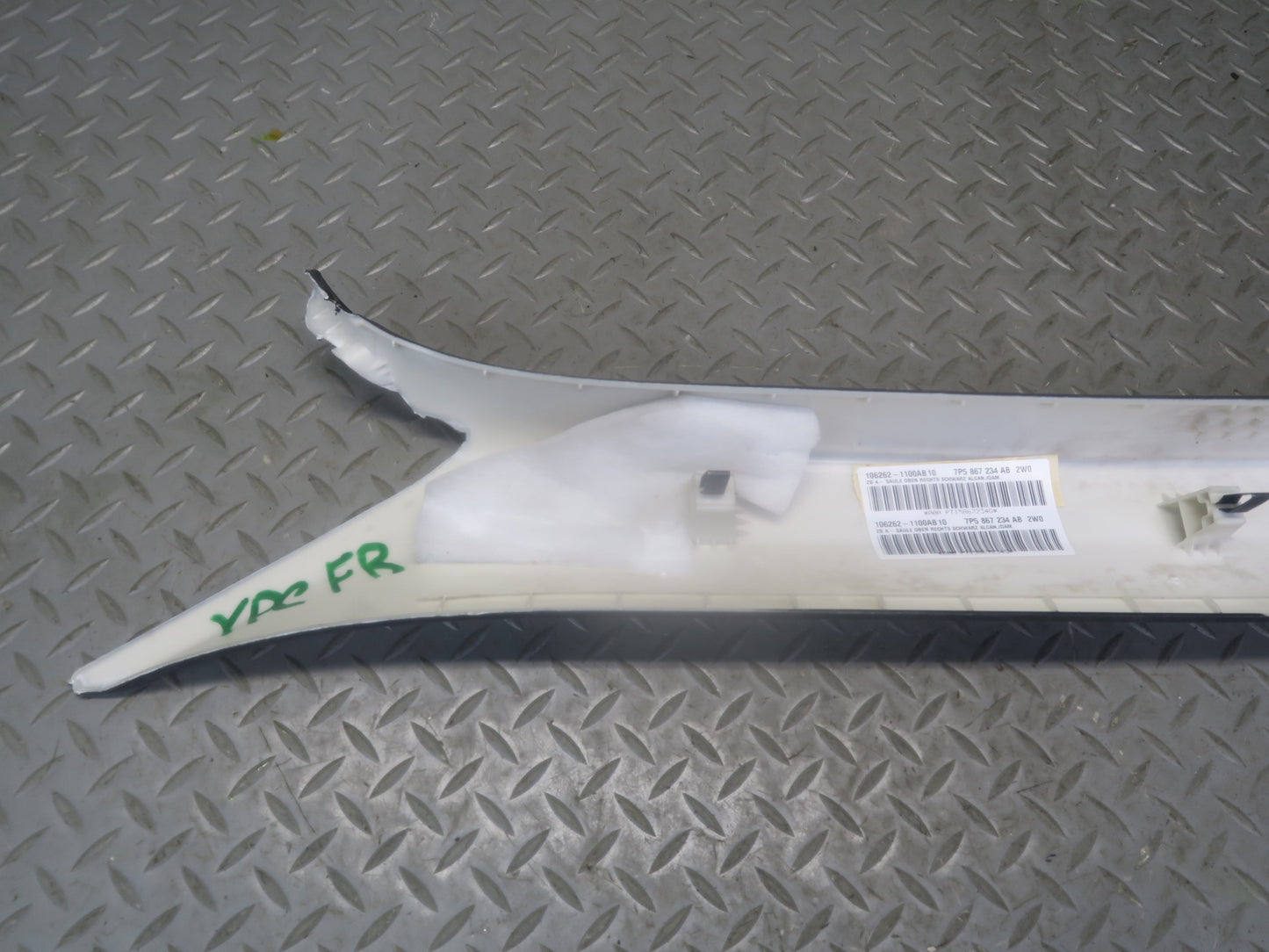 2011-2018 Porsche Cayenne 958 Front Interior A Pillar Trim Cover Panel Set of 2