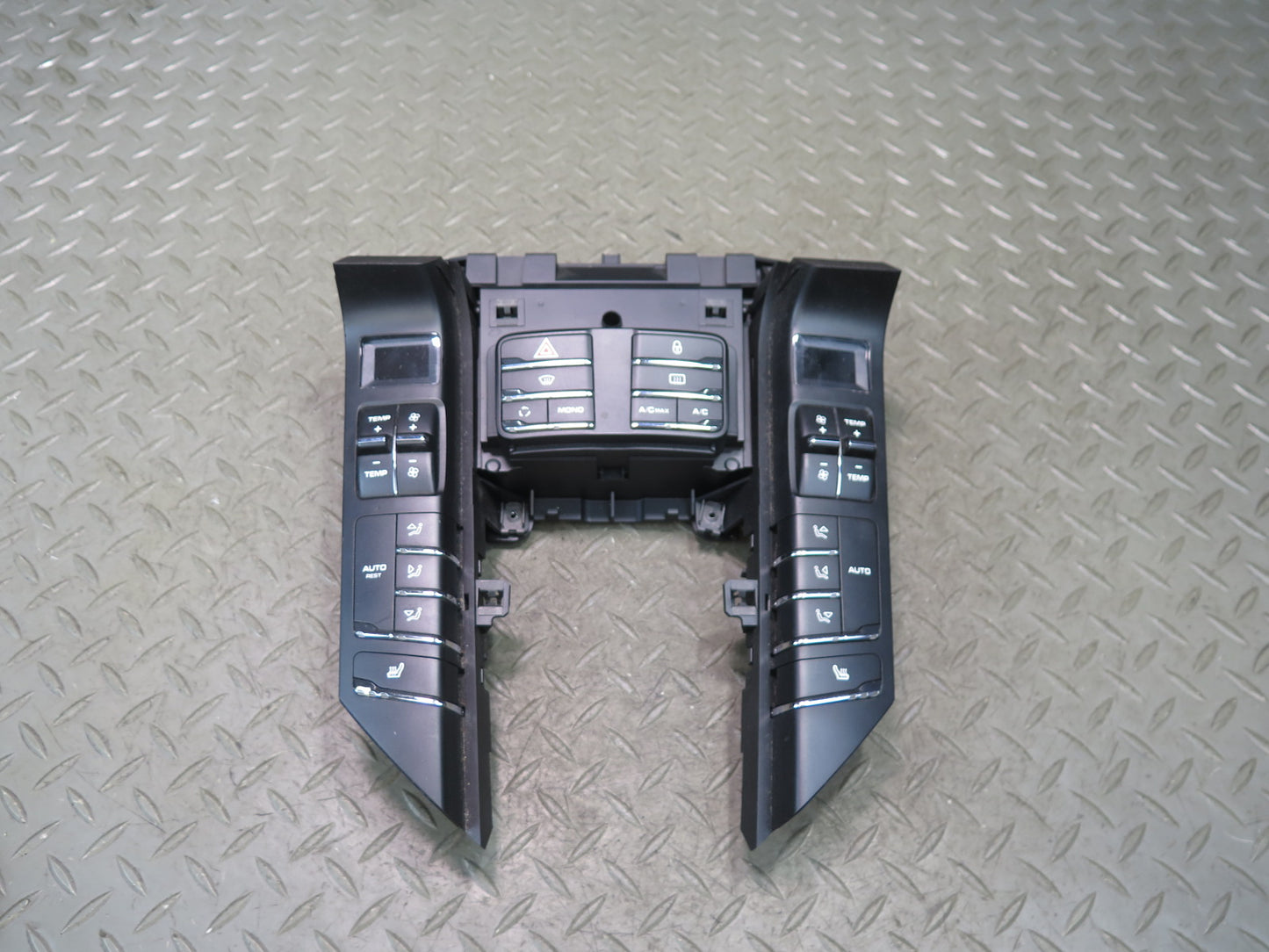 2011-2014 Porsche Cayenne 958 Front A/C Heater Climate Control Switch Panel