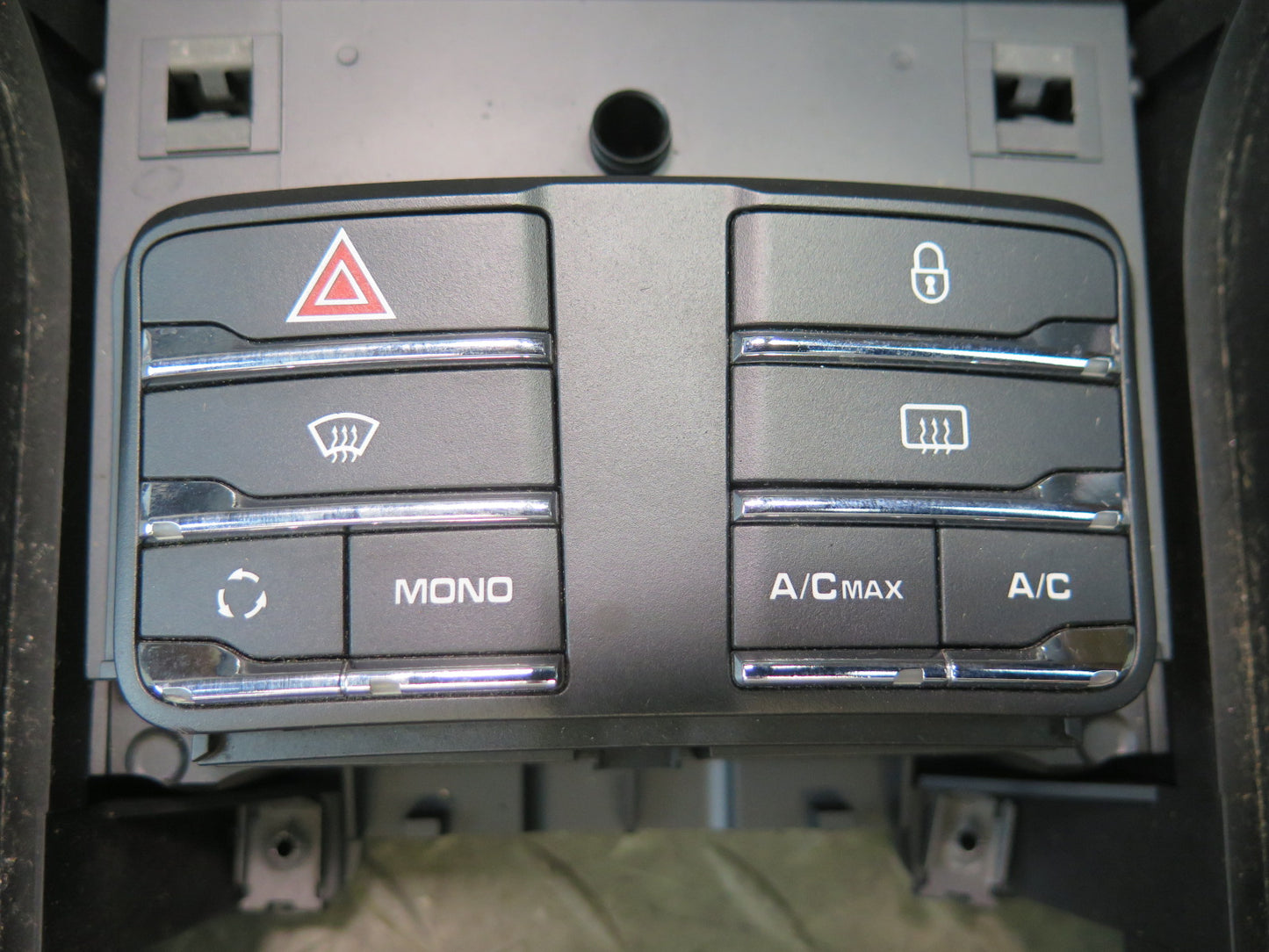 2011-2014 Porsche Cayenne 958 Front A/C Heater Climate Control Switch Panel