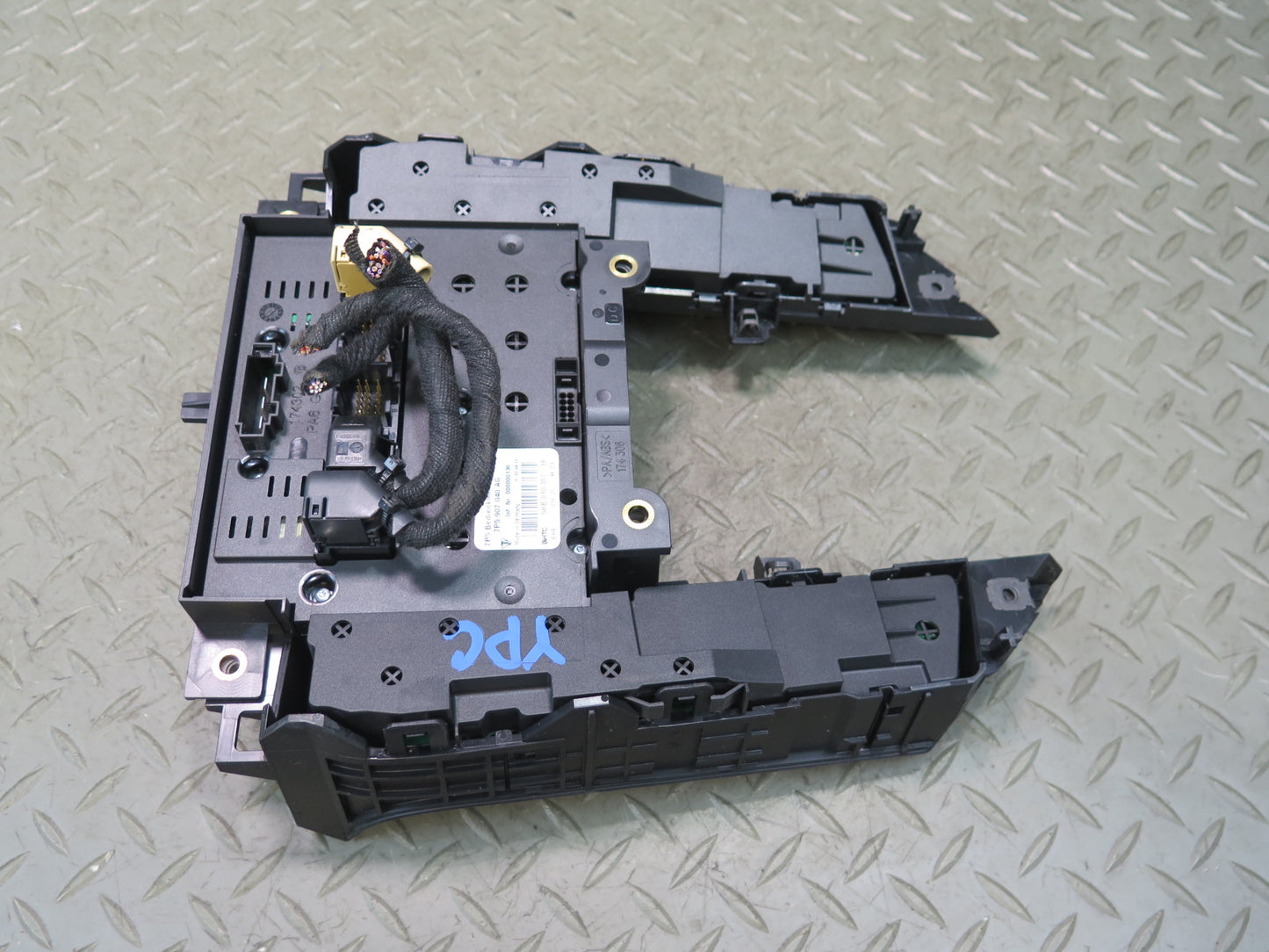 2011-2014 Porsche Cayenne 958 Front A/C Heater Climate Control Switch Panel