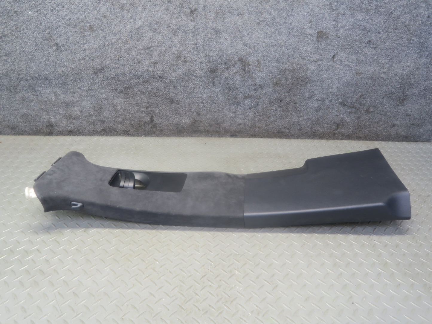 2011-2018 Porsche Cayenne 958 Center Interior B Pillar Trim Cover Panel Set of 2