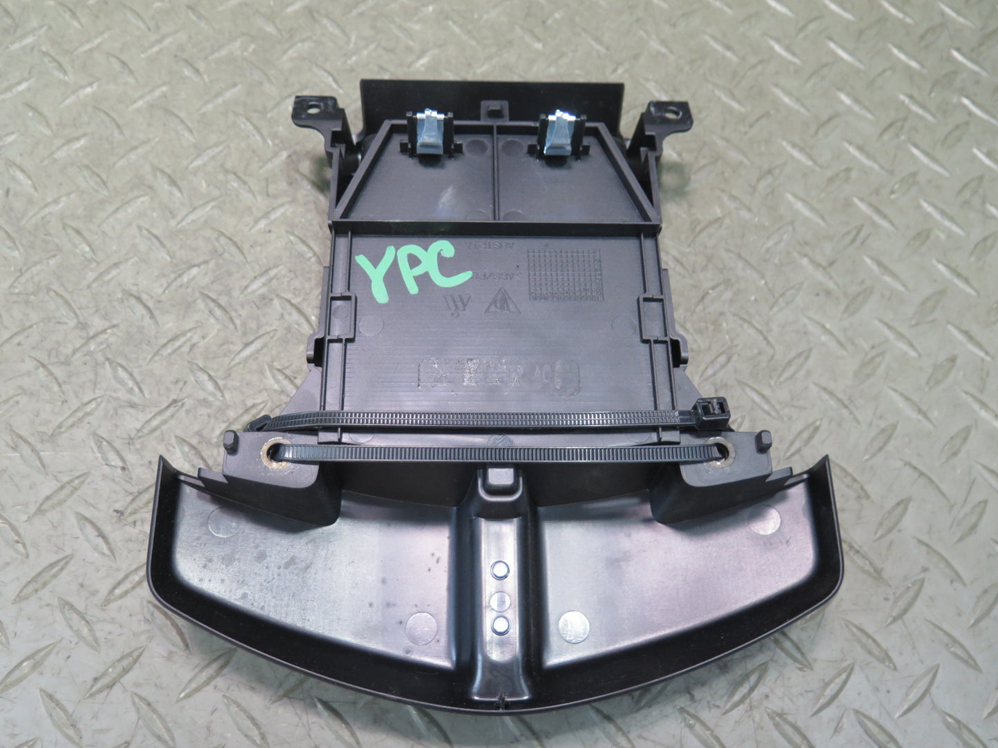 2011-2018 Porsche Cayenne 958 Rear Center Console Lock Unlock Switch Panel