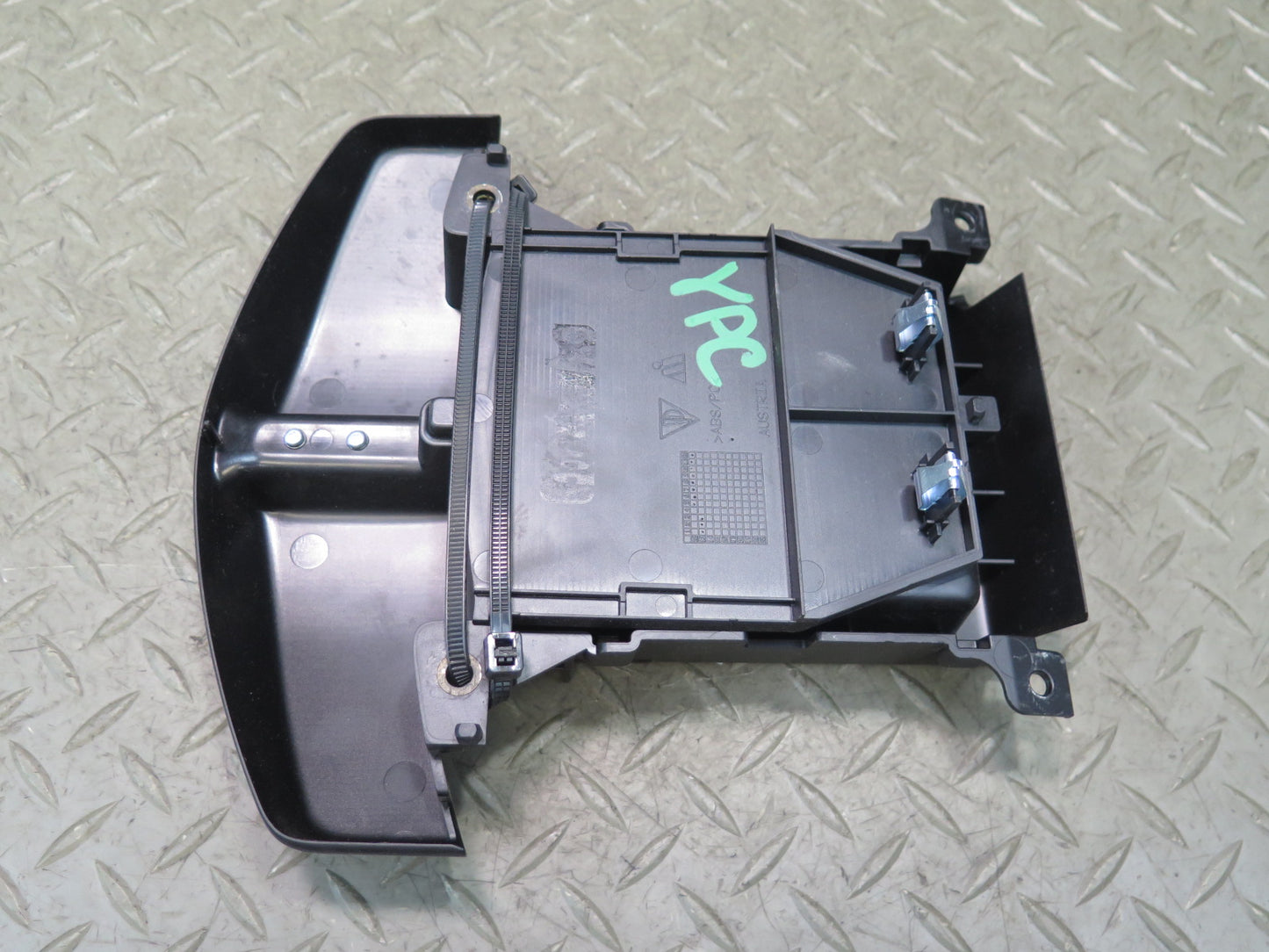 2011-2018 Porsche Cayenne 958 Rear Center Console Lock Unlock Switch Panel