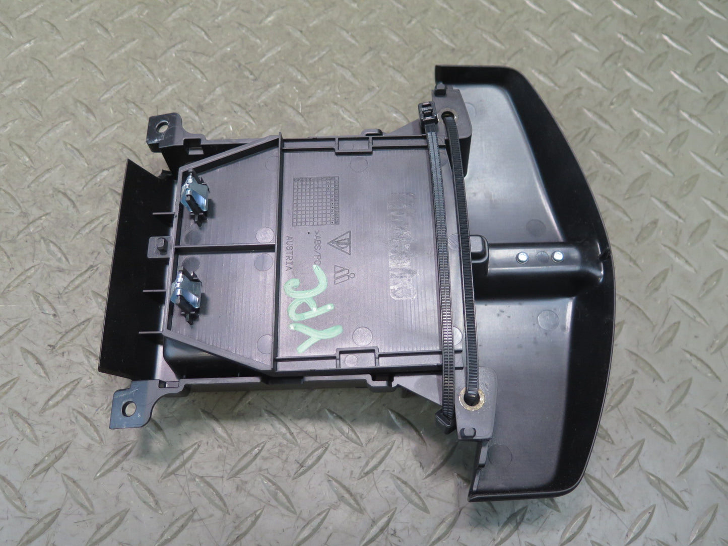 2011-2018 Porsche Cayenne 958 Rear Center Console Lock Unlock Switch Panel