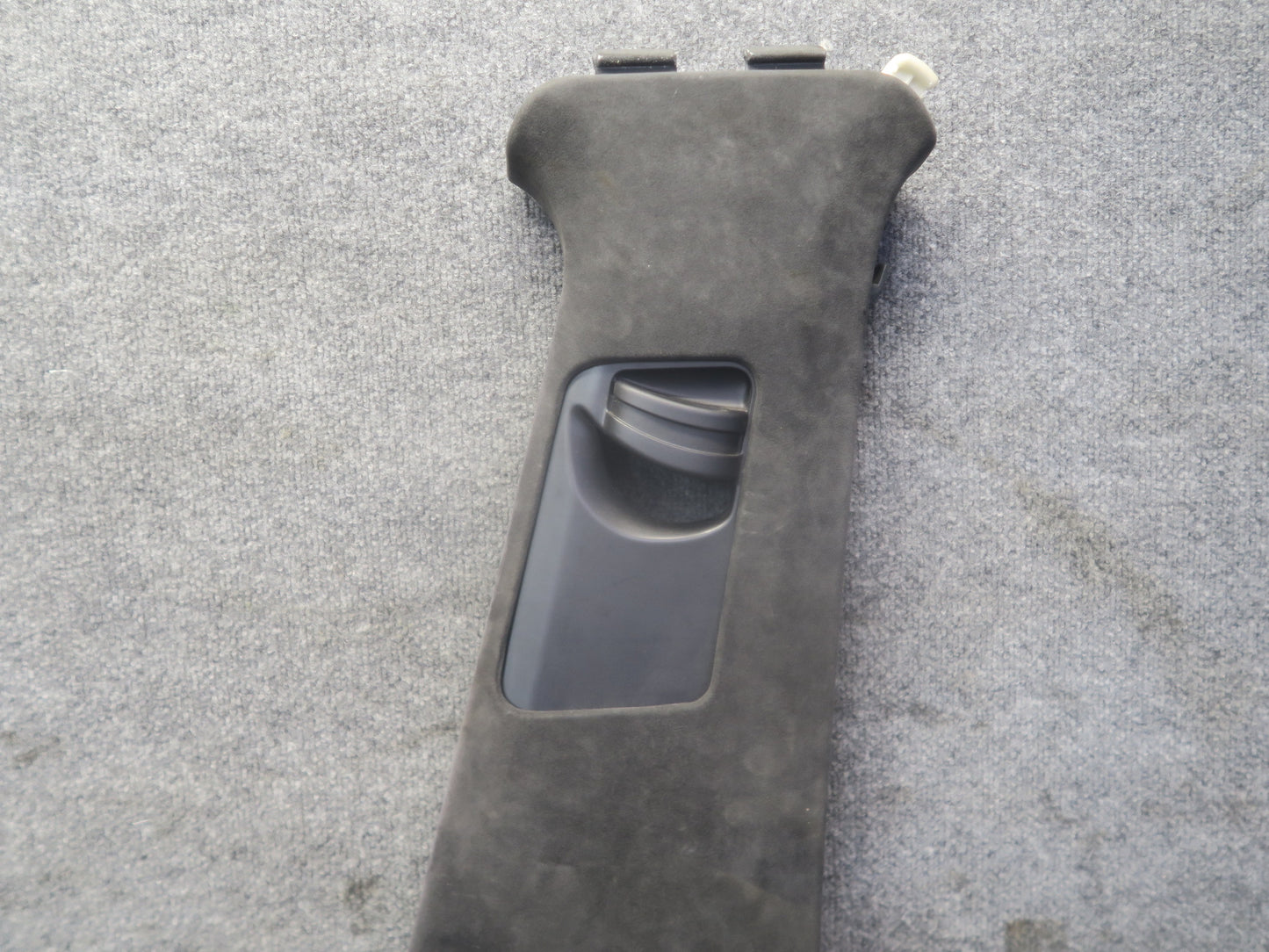 2011-2018 Porsche Cayenne 958 Center Interior B Pillar Trim Cover Panel Set of 2