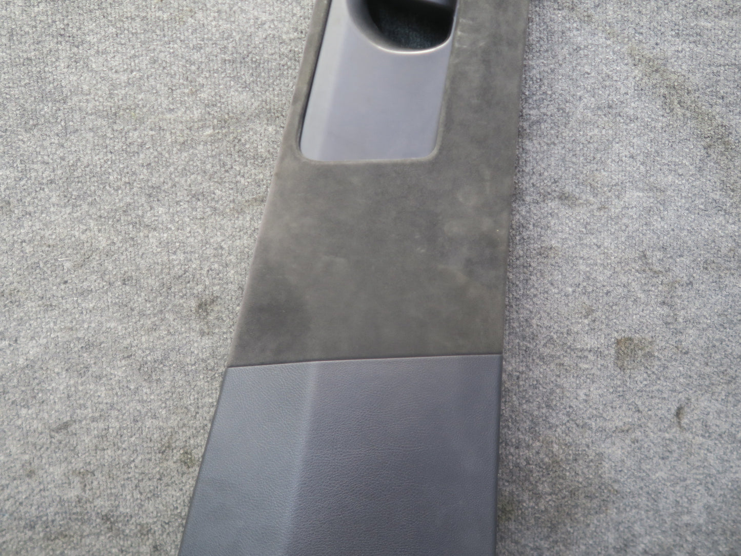 2011-2018 Porsche Cayenne 958 Center Interior B Pillar Trim Cover Panel Set of 2
