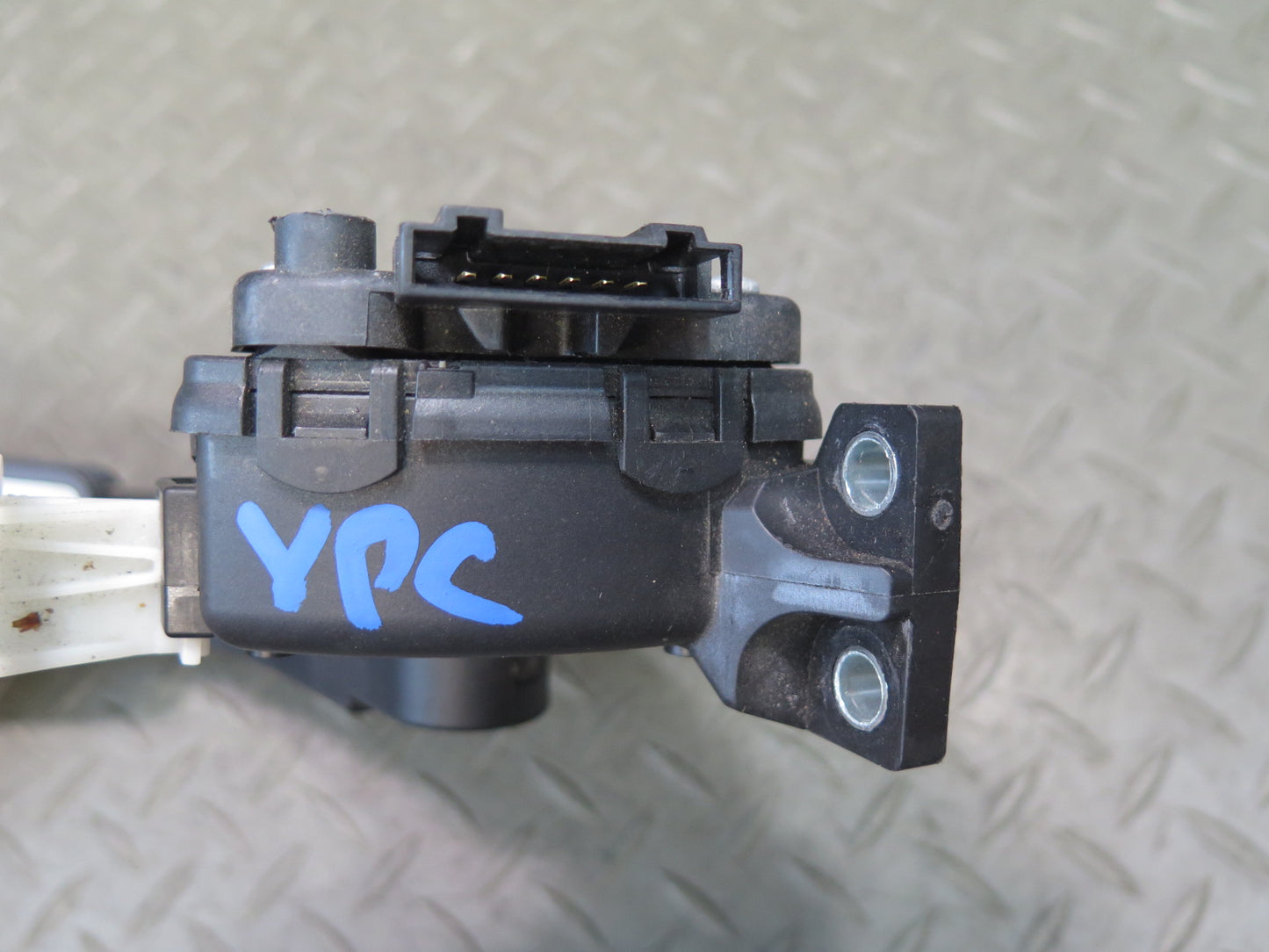 2011-2018 Porsche Cayenne 958 Gas Acceleration Pedal Sensor 7L0723507D