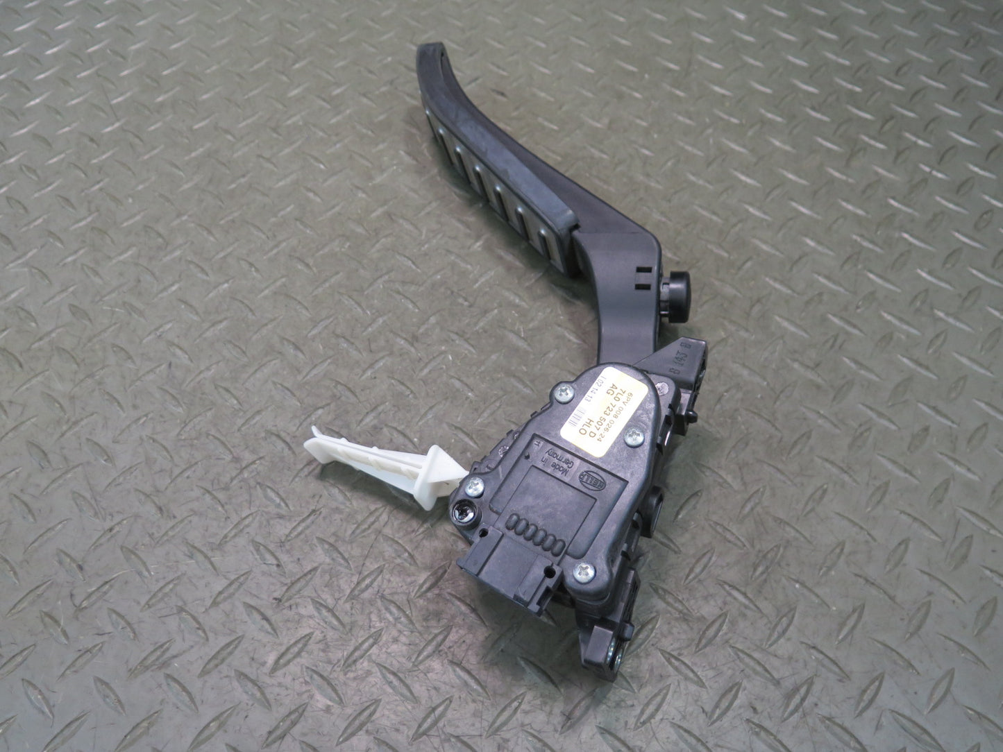2011-2018 Porsche Cayenne 958 Gas Acceleration Pedal Sensor 7L0723507D