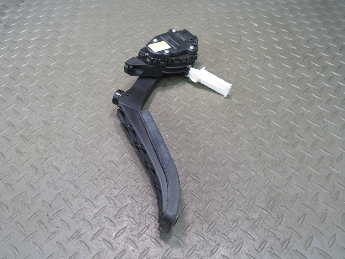 2011-2018 Porsche Cayenne 958 Gas Acceleration Pedal Sensor 7L0723507D