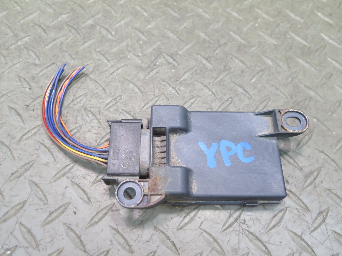 2011-2014 Porsche Cayenne 958 TPMS Tire Pressure Monitor Control Module