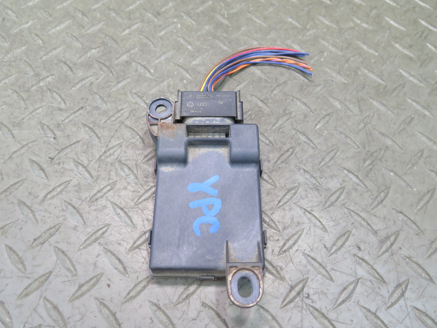 2011-2014 Porsche Cayenne 958 TPMS Tire Pressure Monitor Control Module