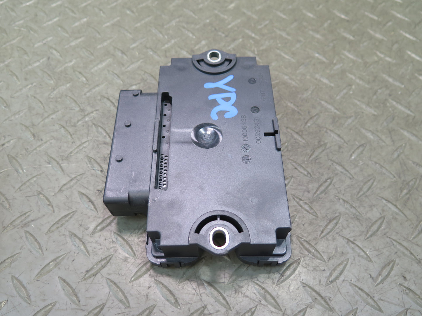 2011-2018 Porsche Cayenne 958 Parking Brake Control Module 7P0907801F