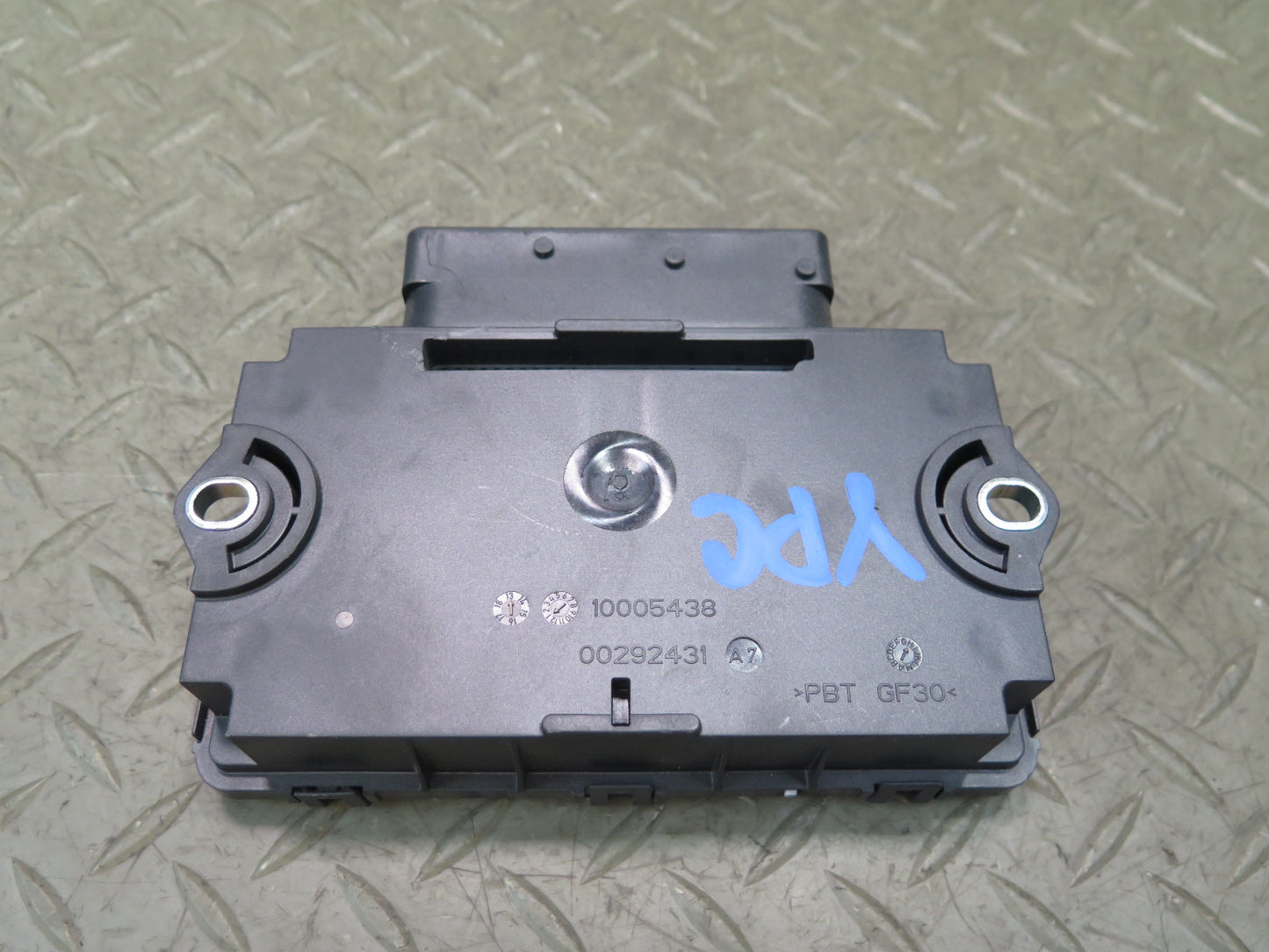 2011-2018 Porsche Cayenne 958 Parking Brake Control Module 7P0907801F