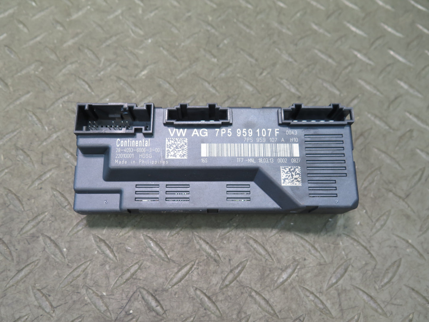 2011-2018 Porsche Cayenne 958 Rear Trunk Lid Liftgate Control Module 7P5959107F