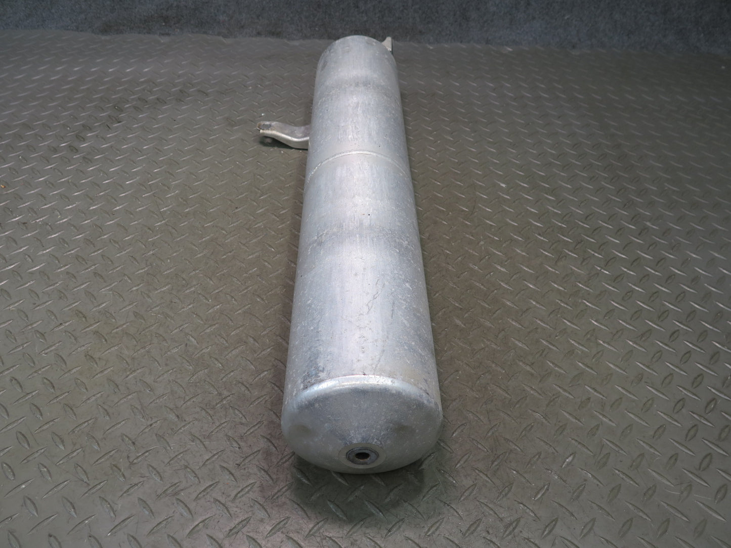 2011-2018 Porsche Cayenne 958 Air Suspension Tank Reservoir 7P0616201A