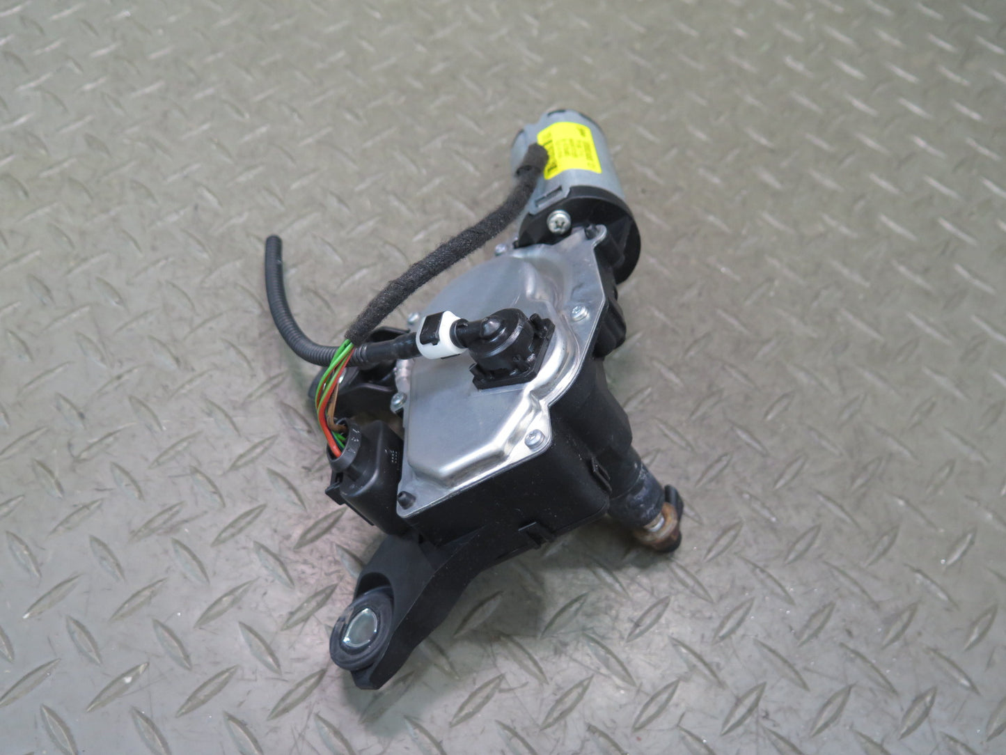 2011-2018 Porsche Cayenne 958 Rear Trunk Lid Tailgate Liftgate Wiper Motor
