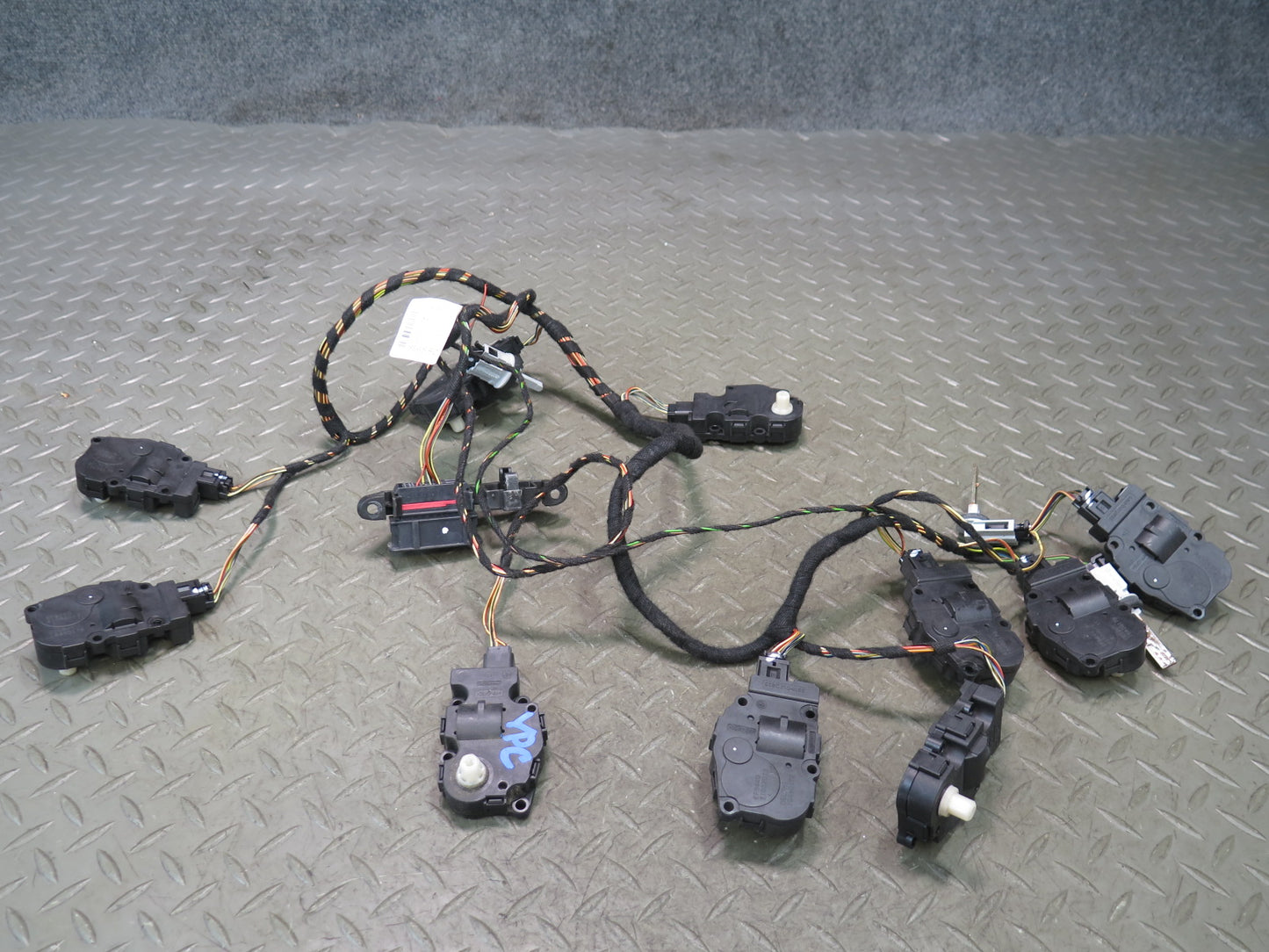 2011-2018 Porsche Cayenne 958 A/C Heater Flap Door Actuator Motor Wiring Set